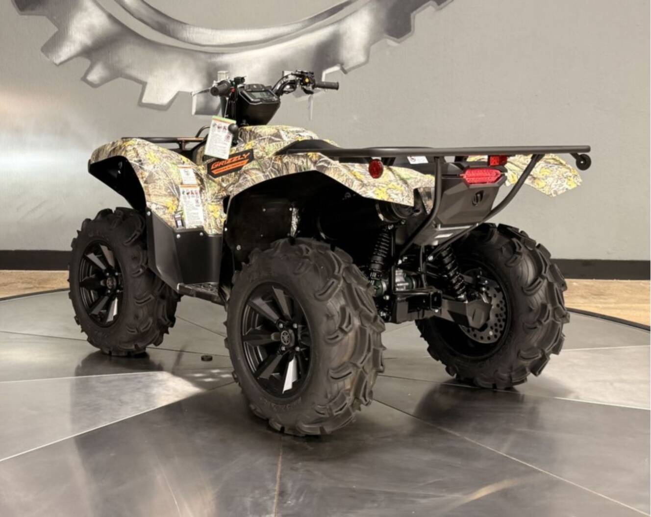 A photo of this 2027 Yamaha GRIZZLY EPS CAMO
