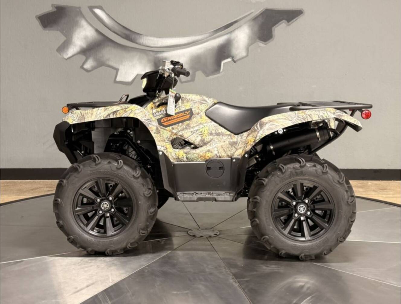 A photo of this 2027 Yamaha GRIZZLY EPS CAMO