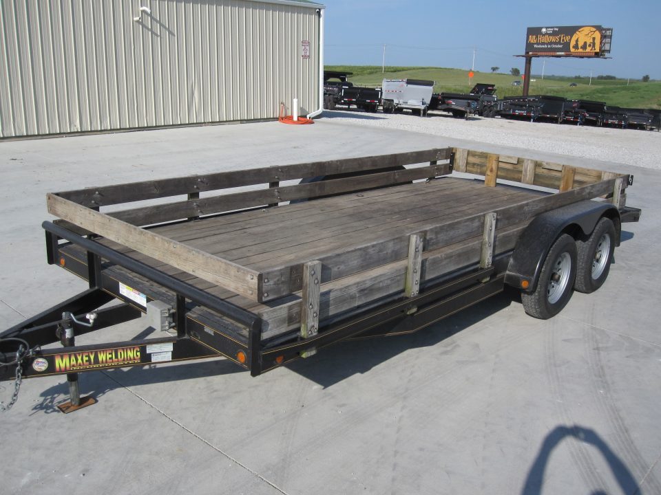 2013 Maxey Trailers 83x18 in Palmyra, NE