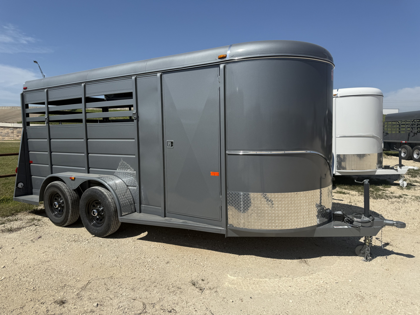 2026 WW WRANGLER 6X16 3 HORSE in Waco, TX