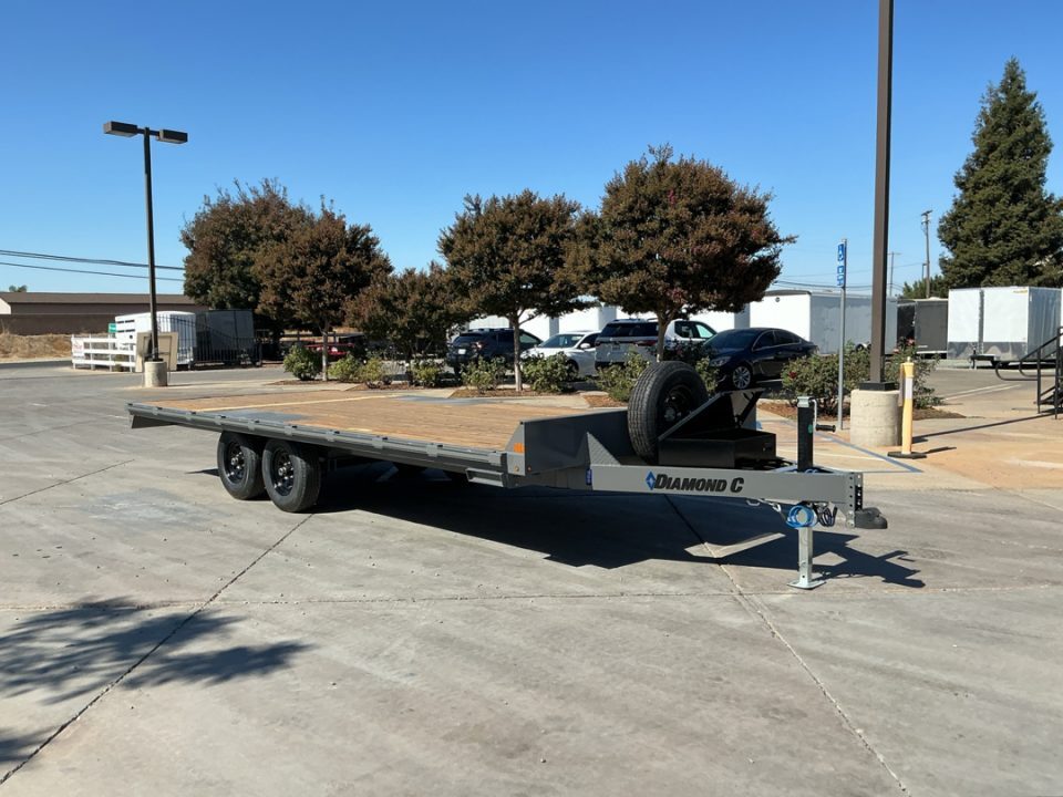 2026 DIAMOND C GDD206L20X102 in Acampo, CA