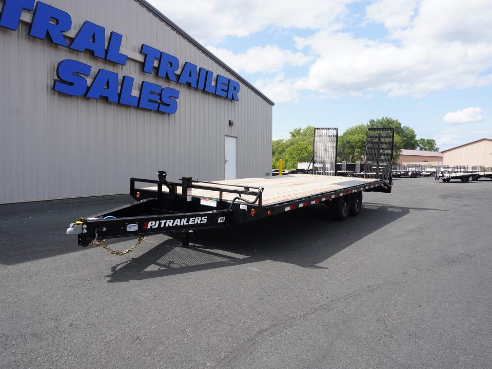 2027 PJ Trailers F8 24ft in Jordan, MN