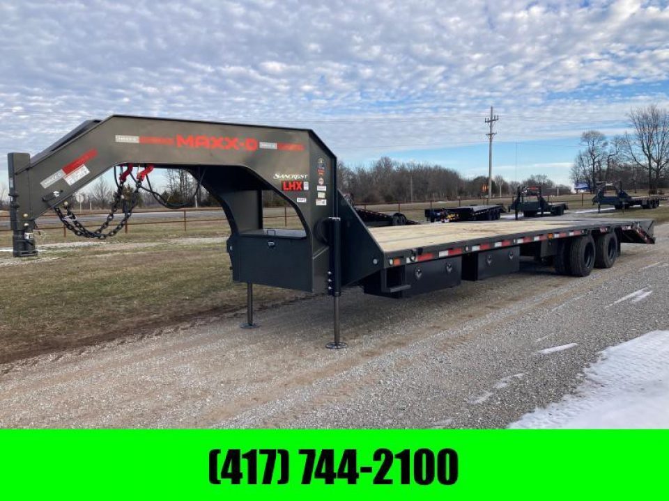 2025 MAXX-D 102X32 TANDEM 40K GN W/ HYDROJACKS, MAX RAMPS & DISC BR in Billings, MO