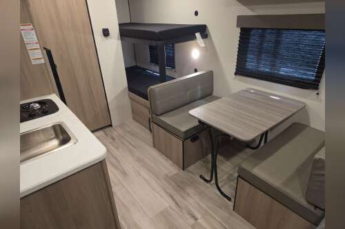 2027 Keystone COLEMAN 17B in newhall CA