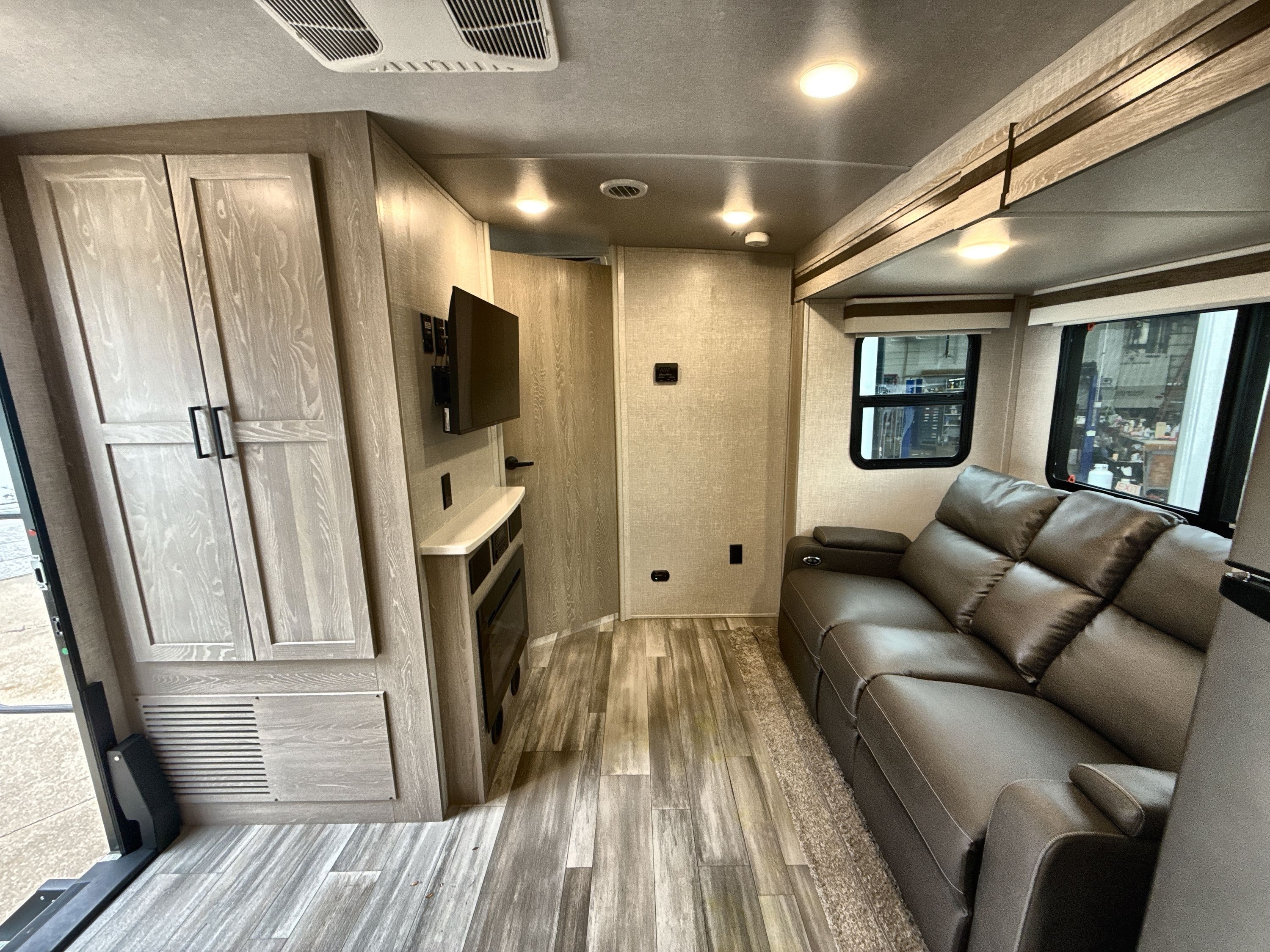 2022 Forest River ROCKWOOD MINI LITE 2516S in wauconda IL