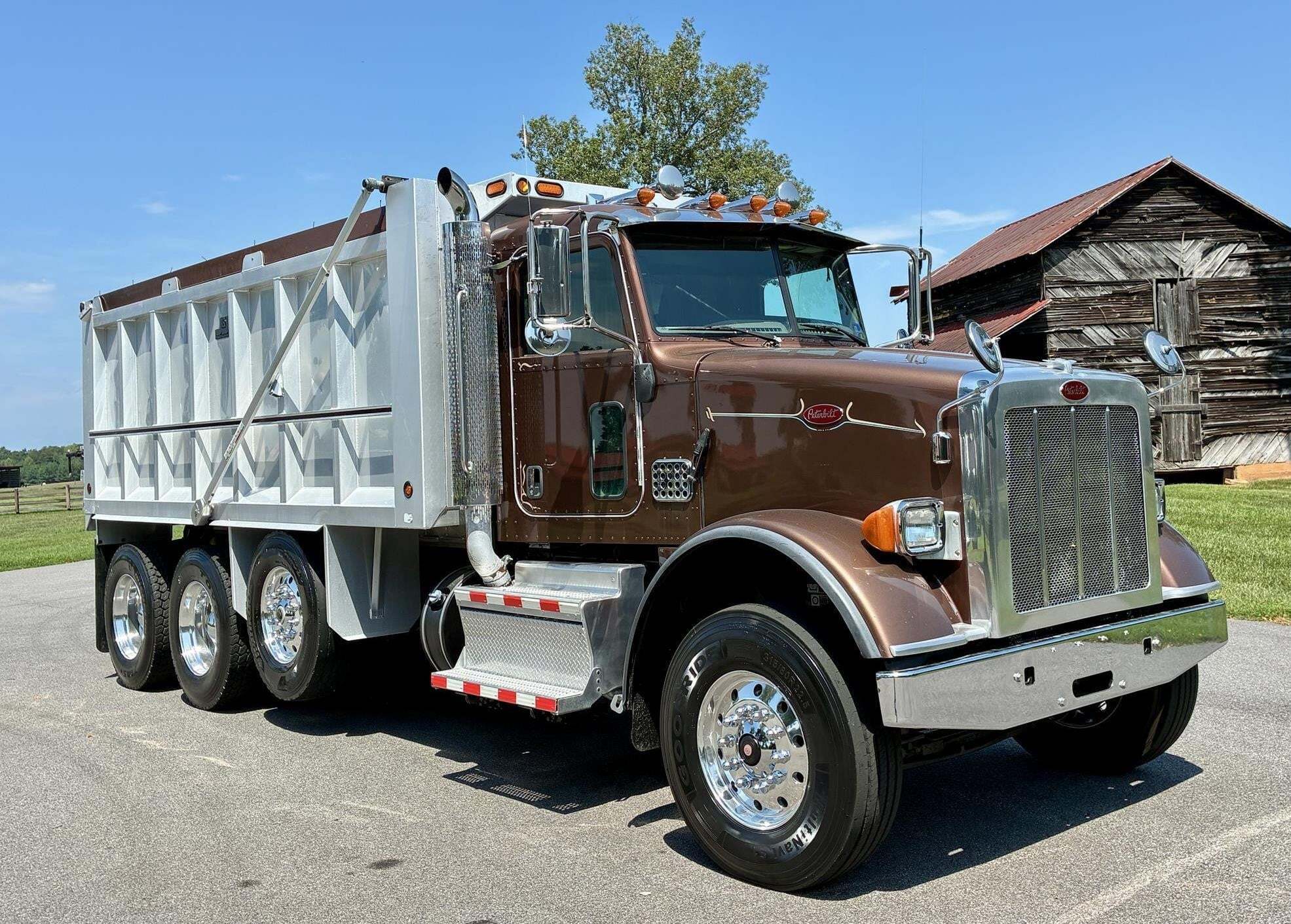 2019 PETERBILT 365 in Chatham, VA