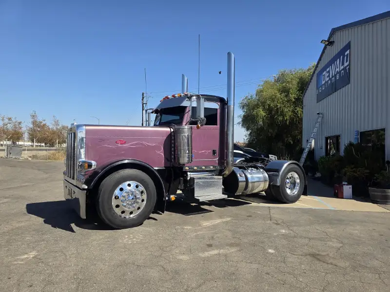 2014 PETERBILT 389