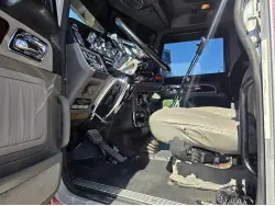 2014 PETERBILT 389