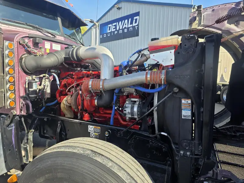 2014 PETERBILT 389