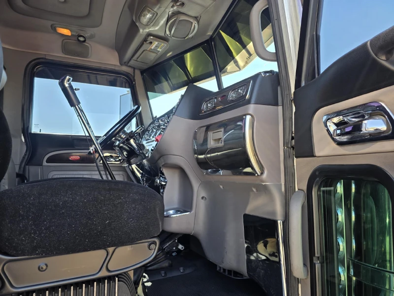2014 PETERBILT 389