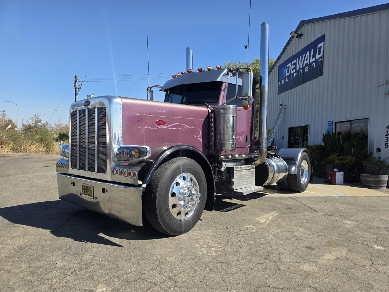 2014 PETERBILT 389