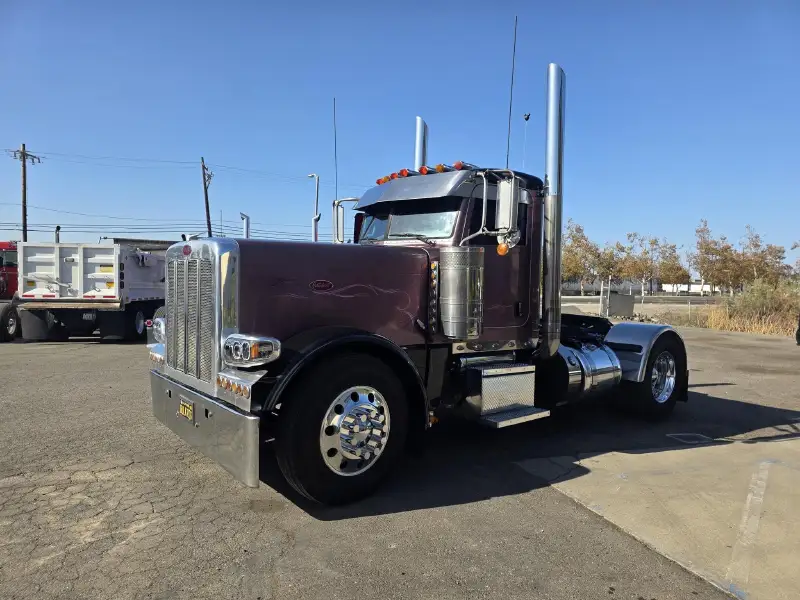 2014 PETERBILT 389