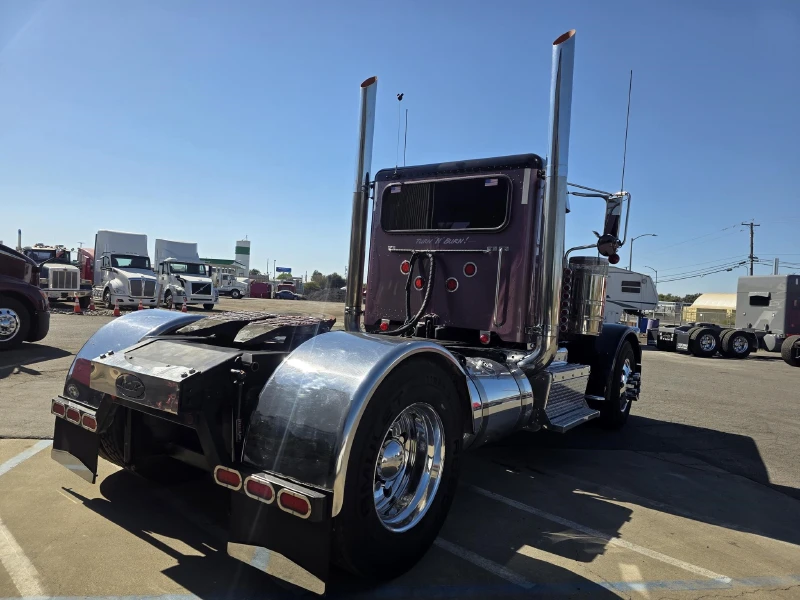 2014 PETERBILT 389