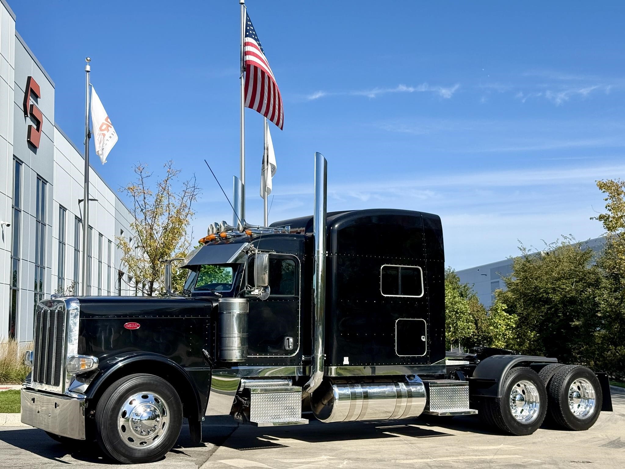 2016 PETERBILT 389 in New Lenox, IL