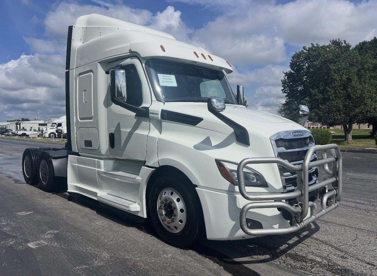 2020 FREIGHTLINER CASCADIA 126 in Fayette, AL