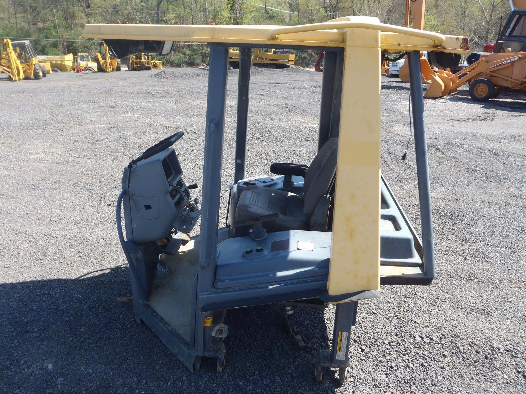 NEW HOLLAND Attachment in Rich Creek, VA