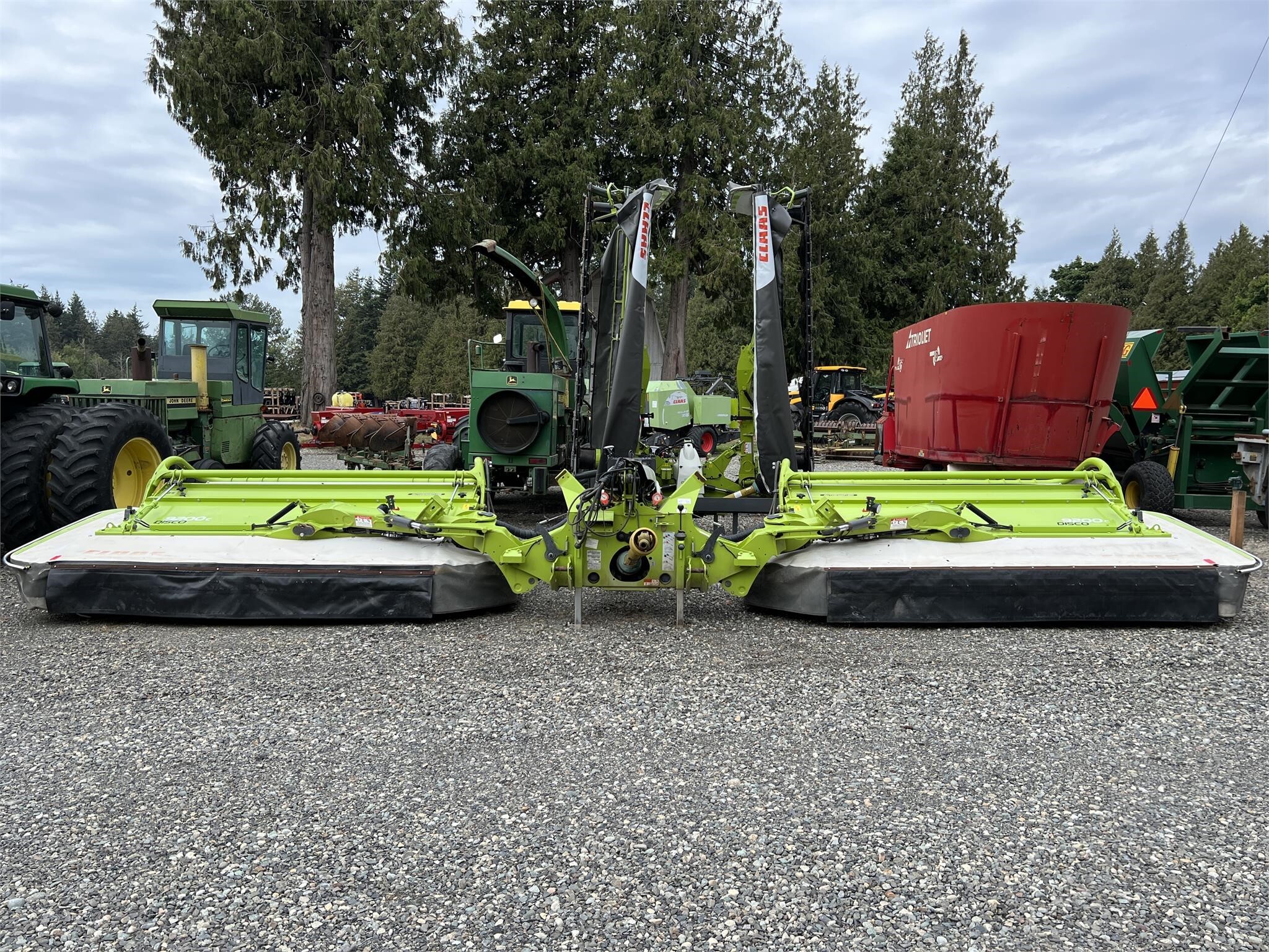 2017 CLAAS DISCO 9200C AS in Lynden, WA