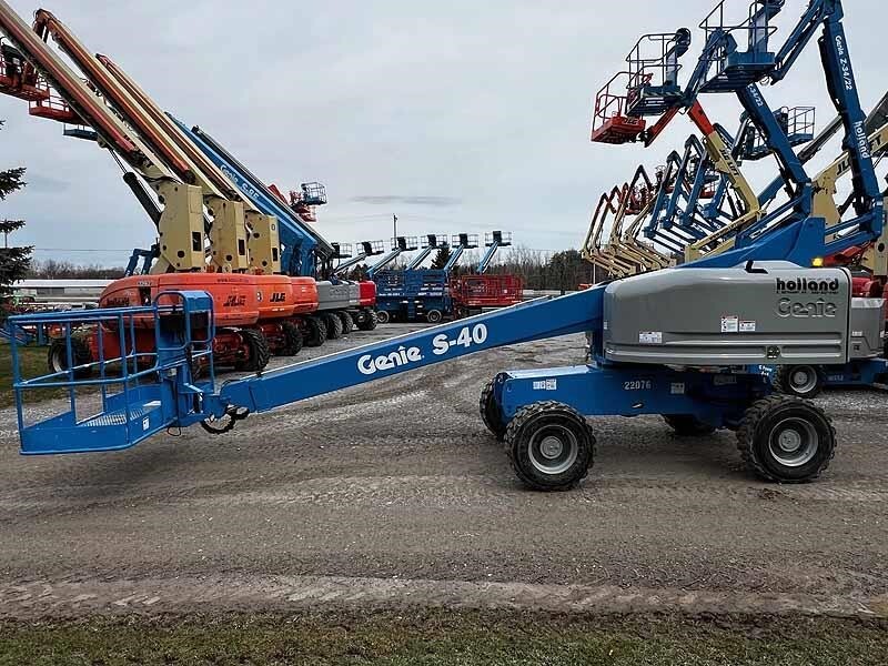 2016 GENIE S40 in East Bethany, NY