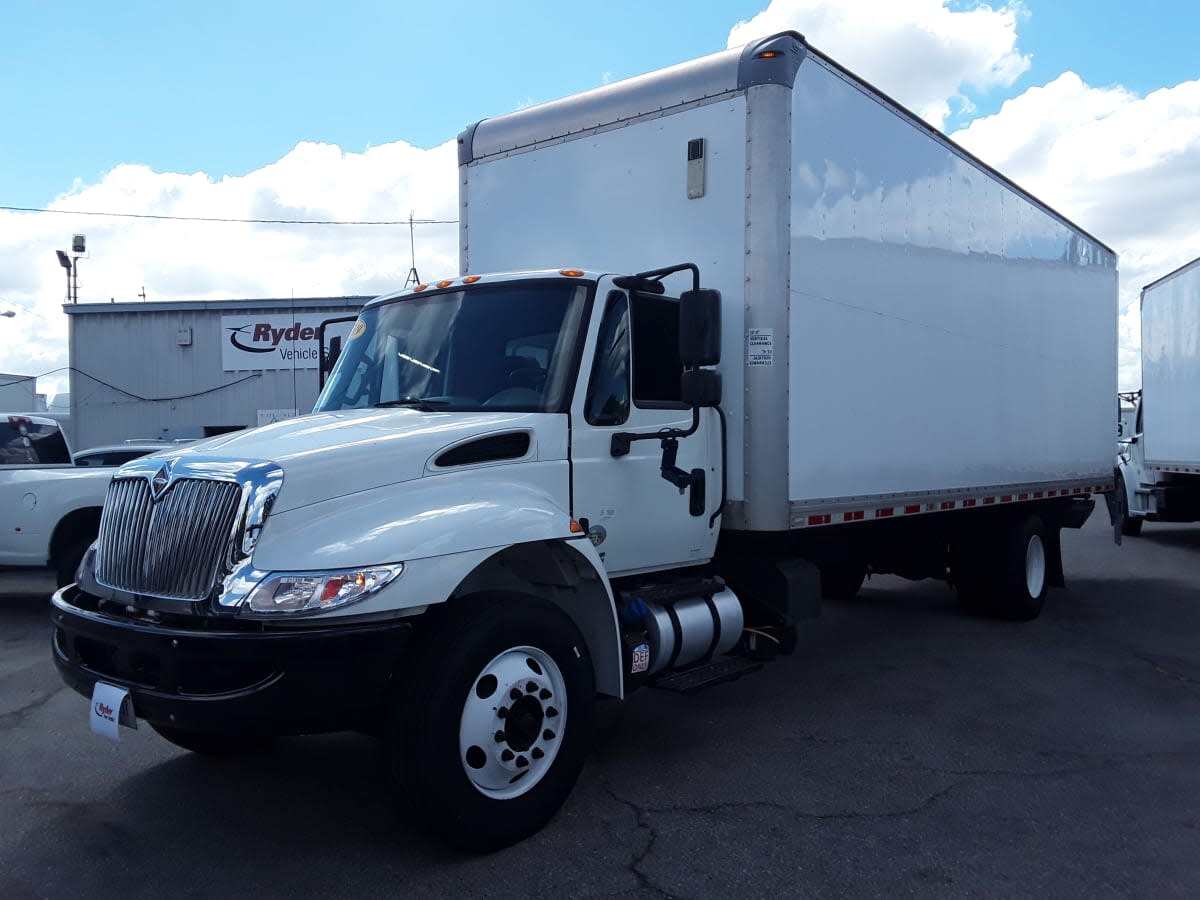 2019 INTERNATIONAL 4300 in Montebello, CA