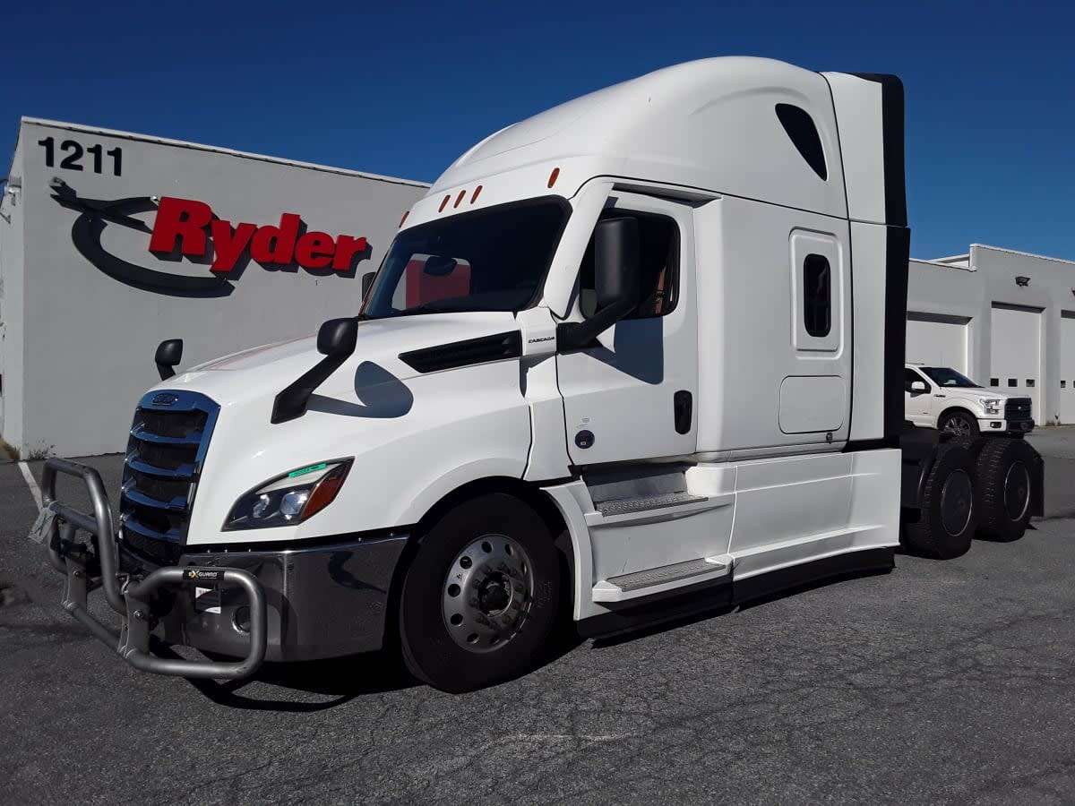 2023 FREIGHTLINER CASCADIA 126 in Allentown, PA