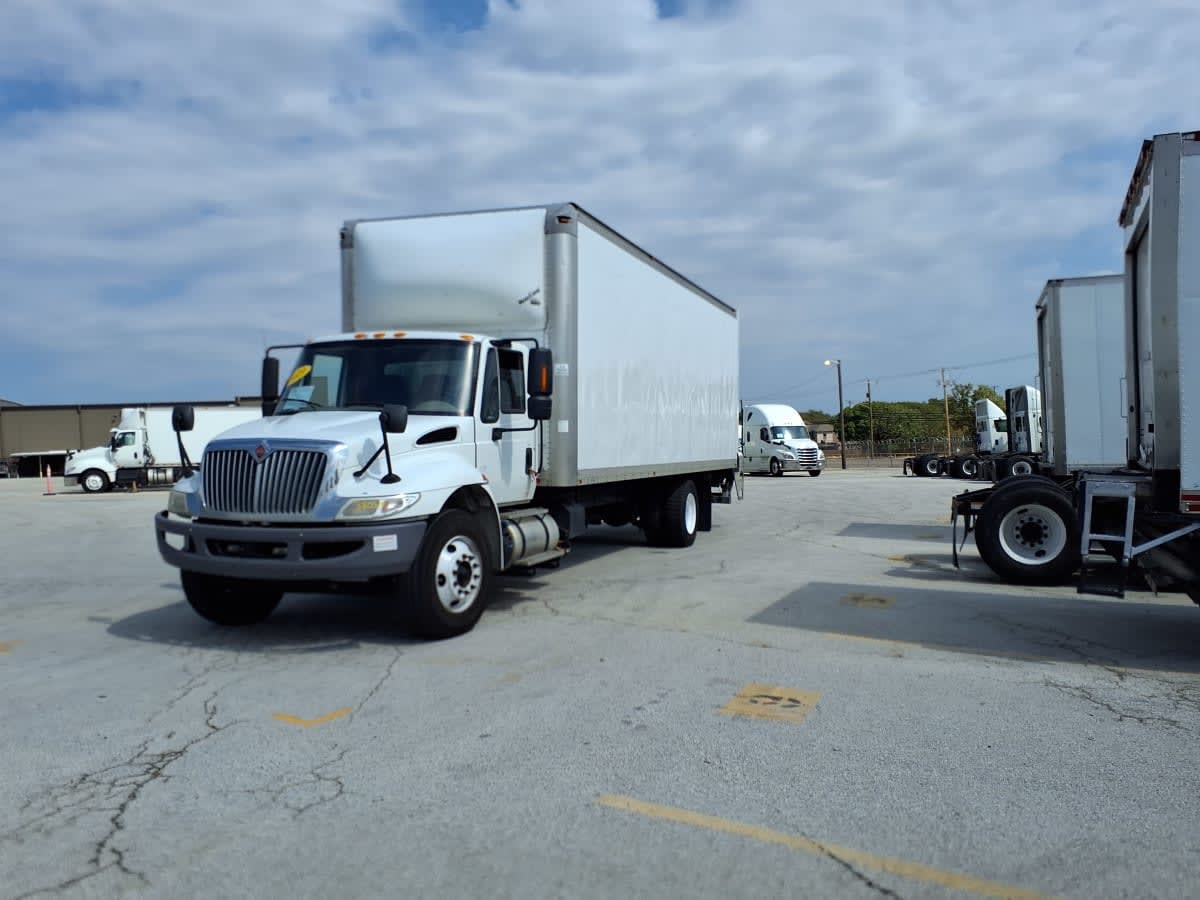 2019 INTERNATIONAL 4300 in Fort Worth, TX