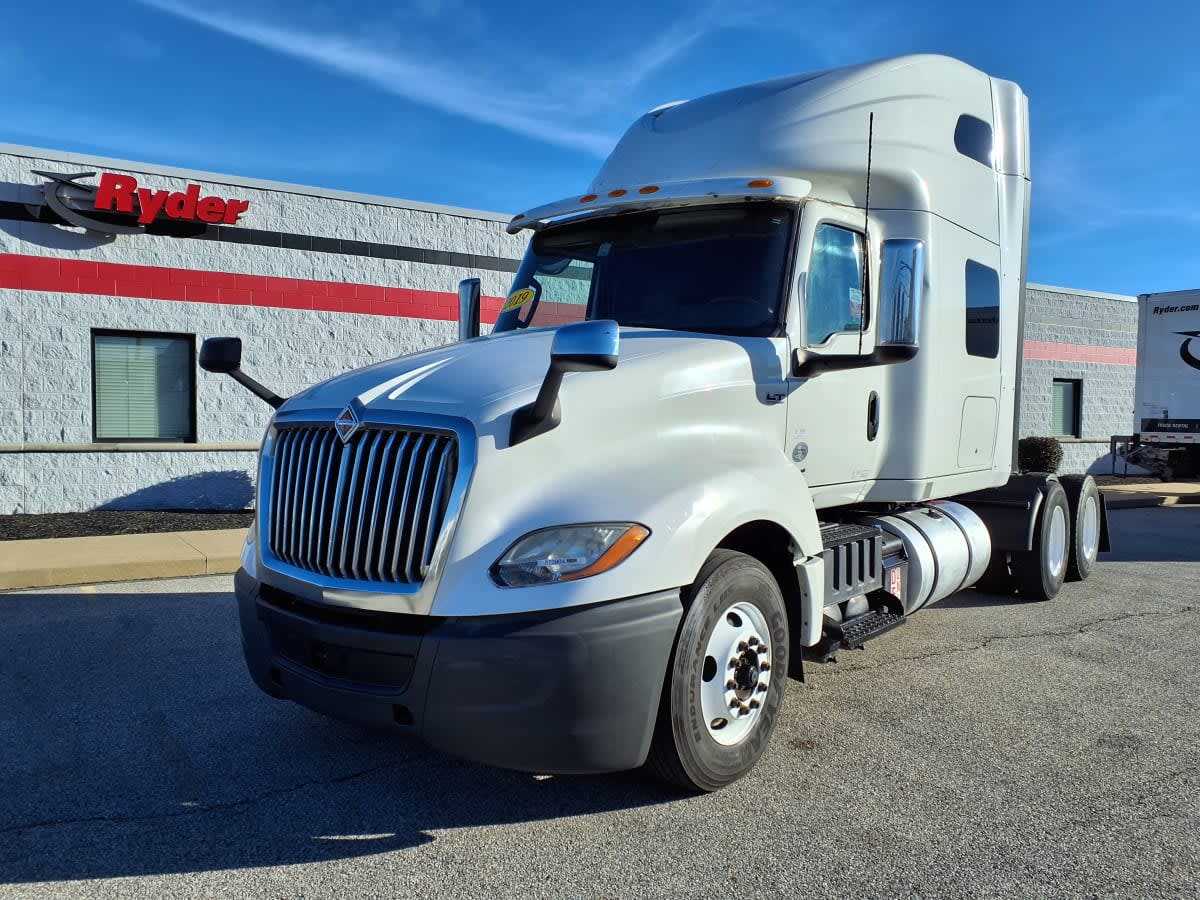 2019 INTERNATIONAL LT625 SLPR CAB in Cleveland, OH