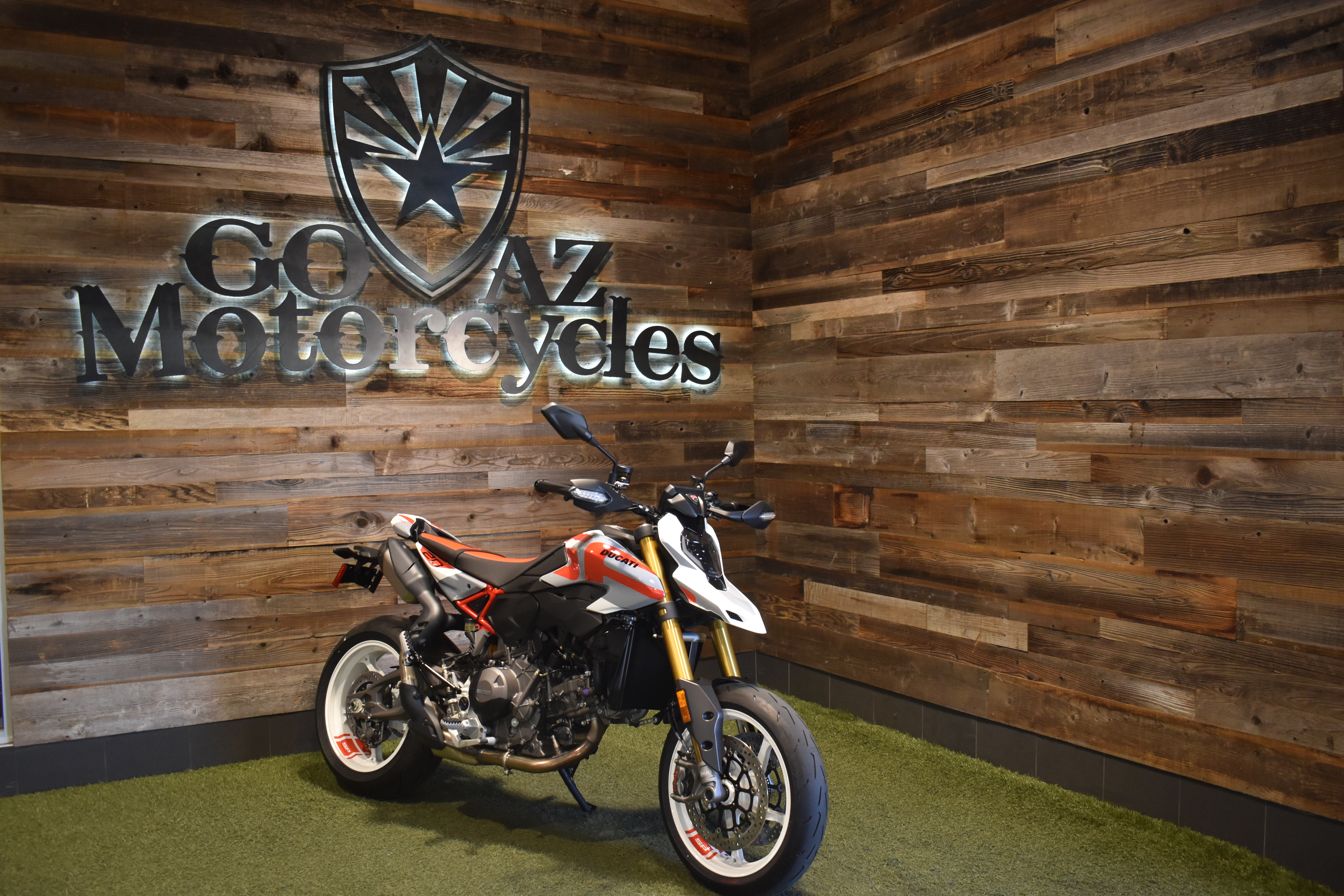 2027 Ducati HYPERMOTARD V2 SP SP in Scottsdale, AZ