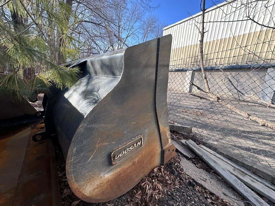 2018 DEVELON Attachment in Shakopee, MN
