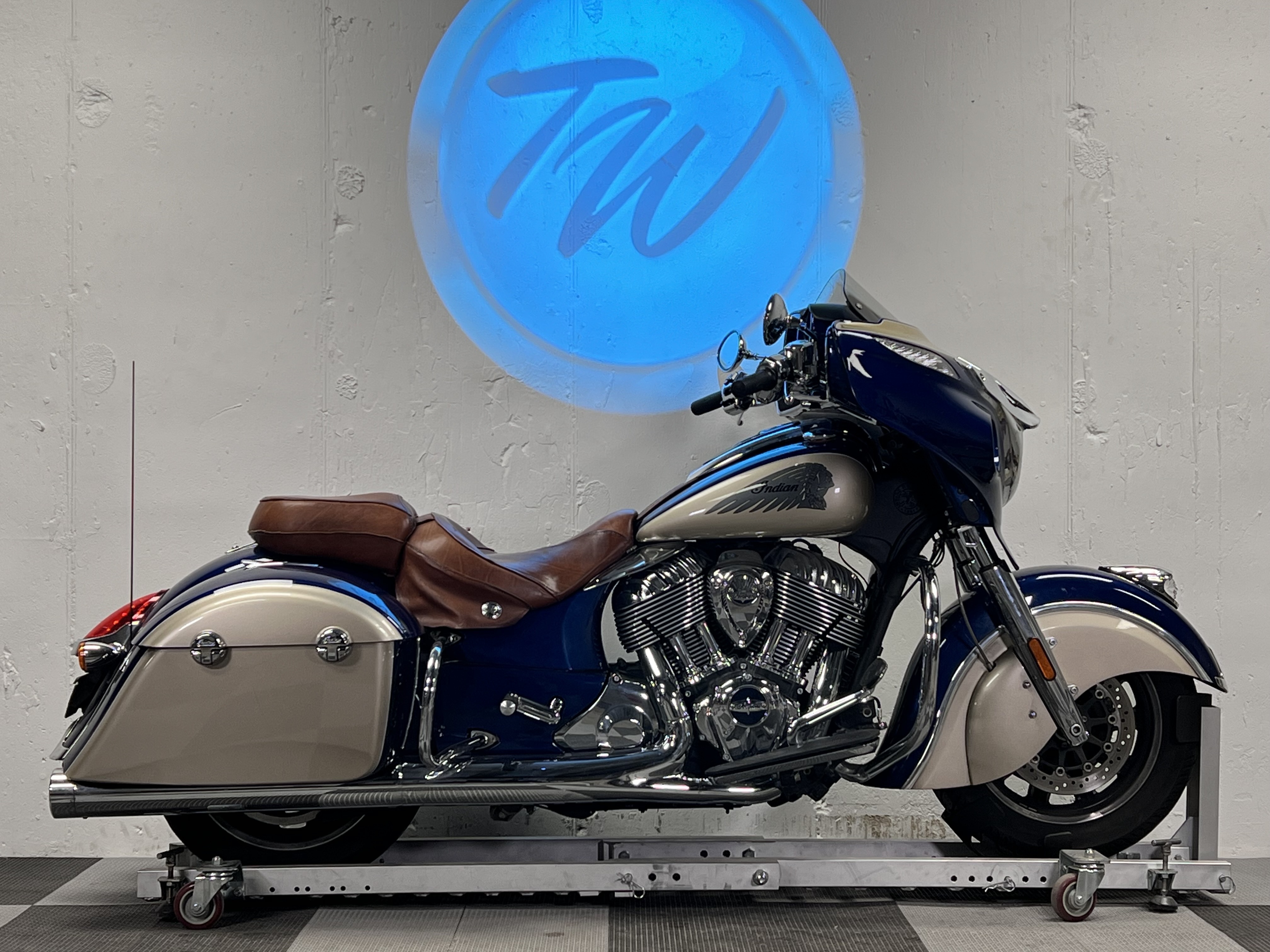 2019 Indian Motorcycle Chieftain® Classic ABS CLASSIC in Indianapolis, IN