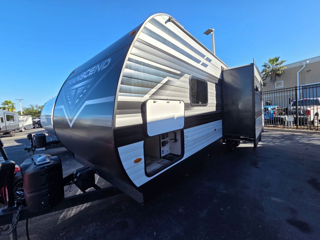 2023 Grand Design Transcend Xplor 261BH in winter garden FL