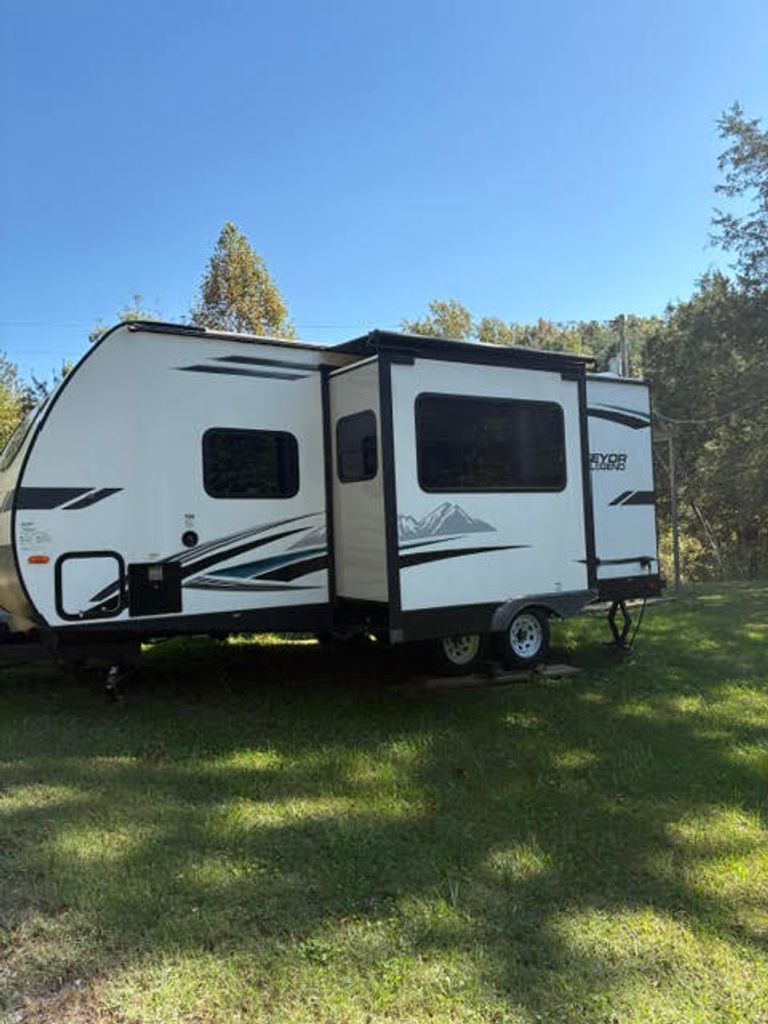 2022 Forest River Surveyor Legend 203RKLE in parrottsville TN