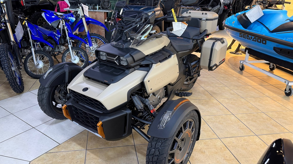 2027 Can-Am CANYON RED ROCK 1330 SE6 TN 27 REDROCK in ft myers FL