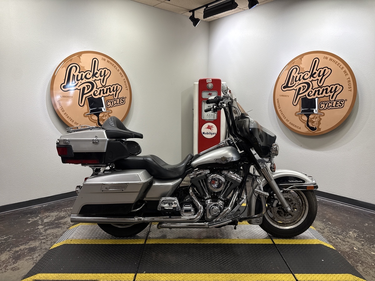 2003 Harley-Davidson ELECTRA GLIDE ULTRA CLASSIC (EFI) ULTRA CLASSIC FLHTCU in Bedford, TX