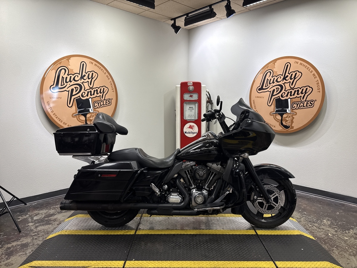 2012 Harley-Davidson ROAD GLIDE CUSTOM Touring motorcycle