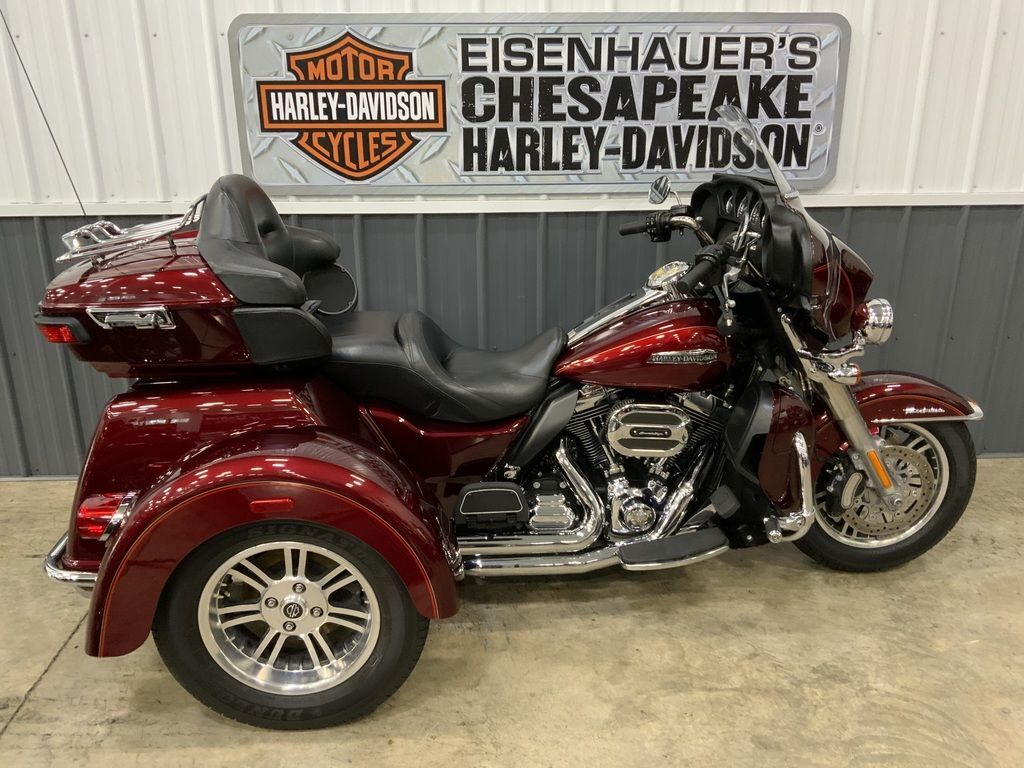 2016 Harley-Davidson® FLHTCUTG - Tri Glide® Ultra ULTRA CLASSIC in Darlington, MD