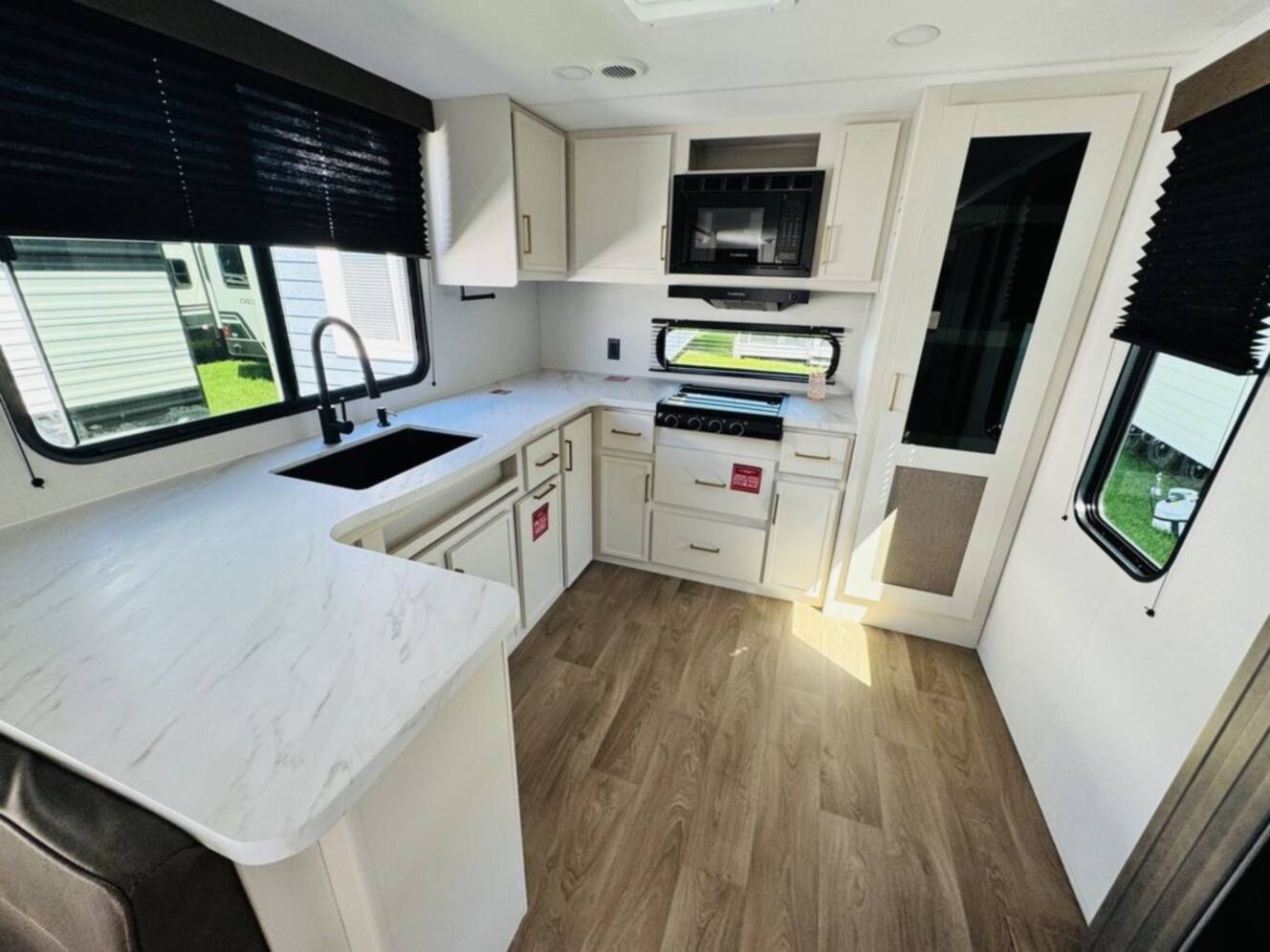 A photo of this 2027 Grand Design Transcend 285RKT