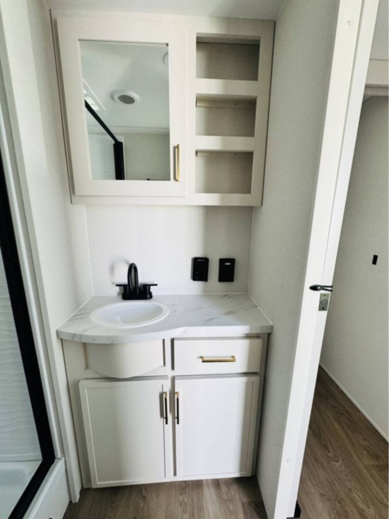 A photo of this 2027 Grand Design Transcend 285RKT