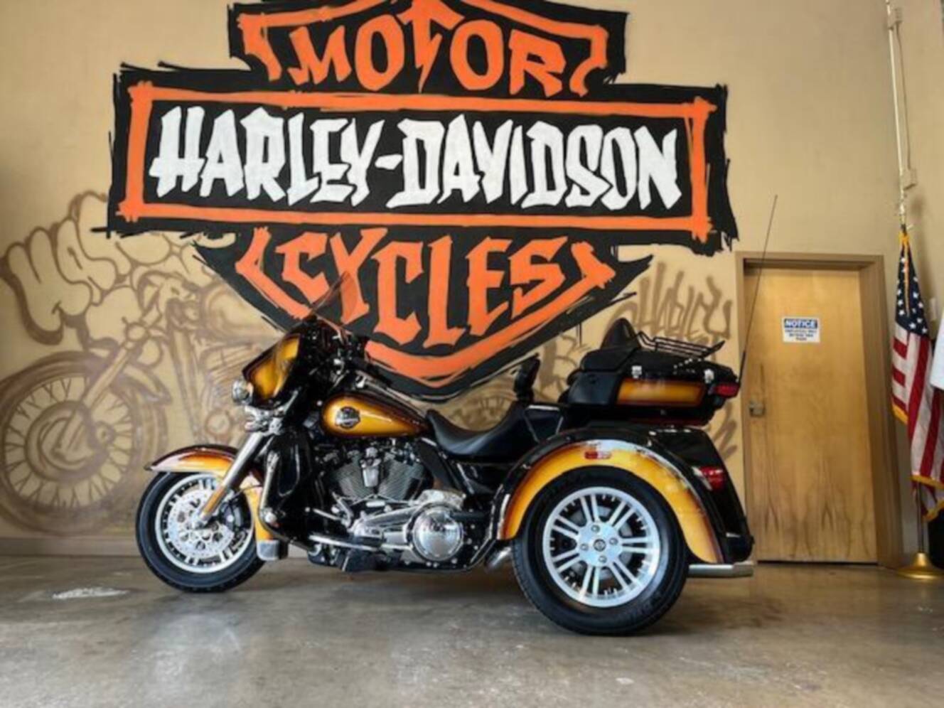 A photo of this 2024 Harley-Davidson TRI GLIDE ULTRA