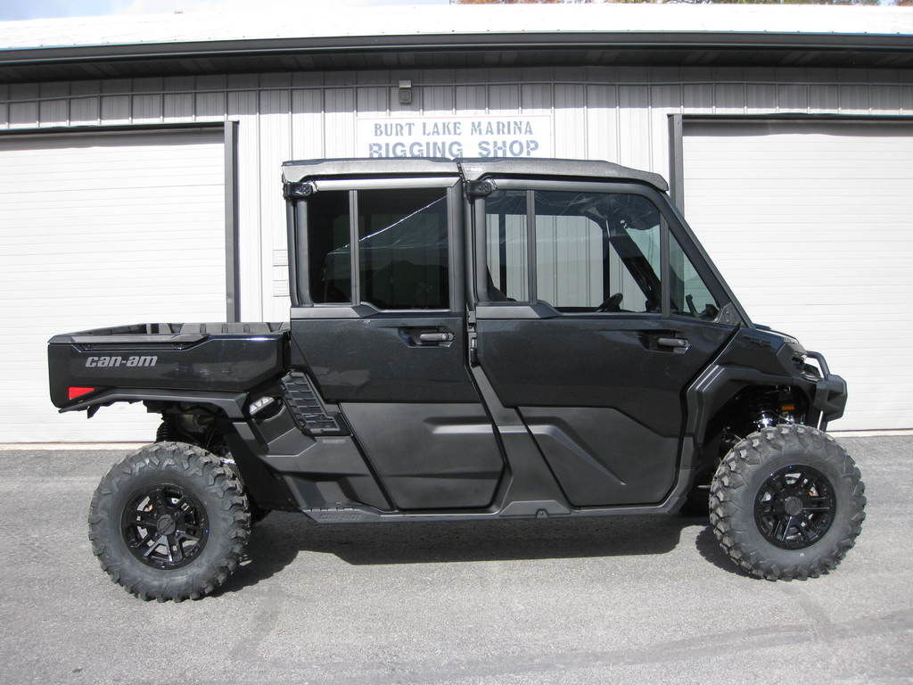 2026 Can-Am Defender MAX LONE STAR CAB HD11 in indian river MI