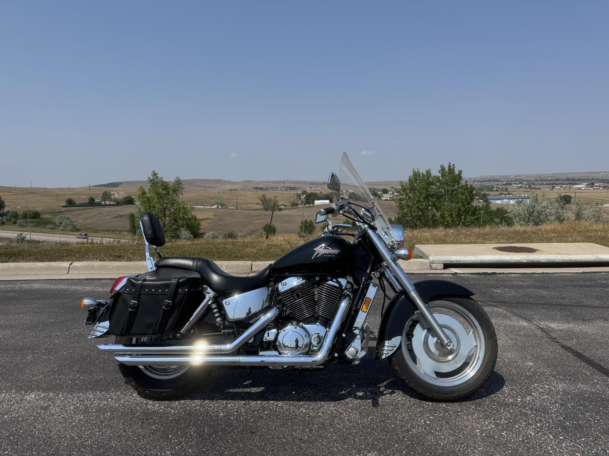 2000 Honda Shadow Sabre SABRE 1100 in Rapid City, SD