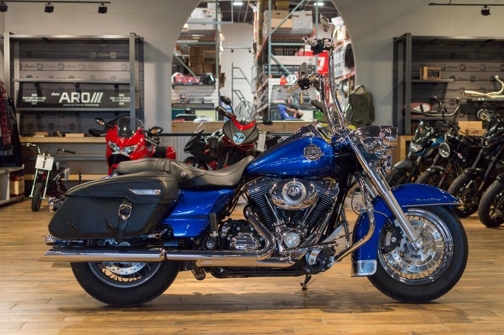 2010 Harley-Davidson® FLHRC - Road King® Classic CLASSIC in Dunmore, PA
