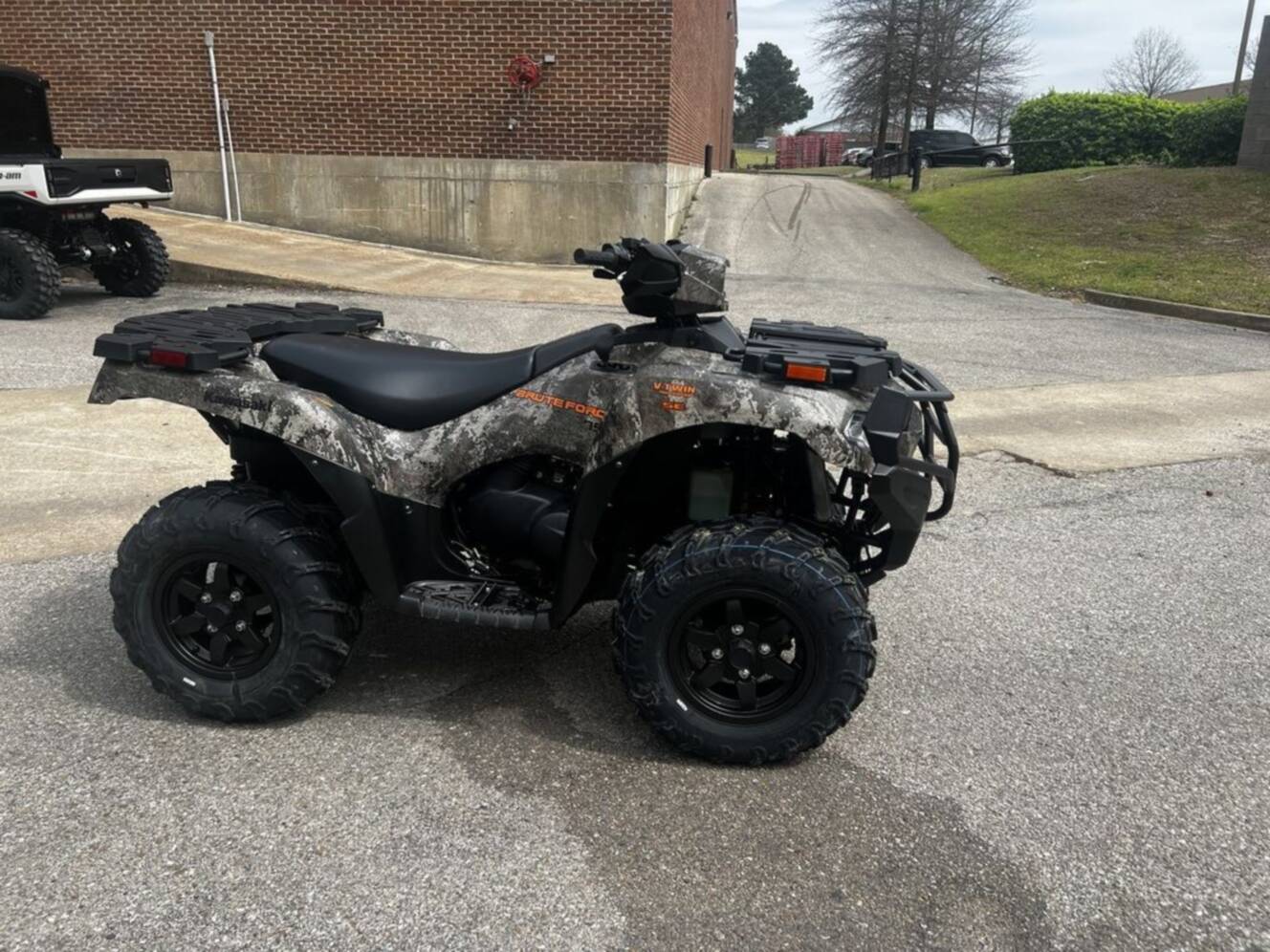 A photo of this 2026 Kawasaki Brute Force 750 SE EPS