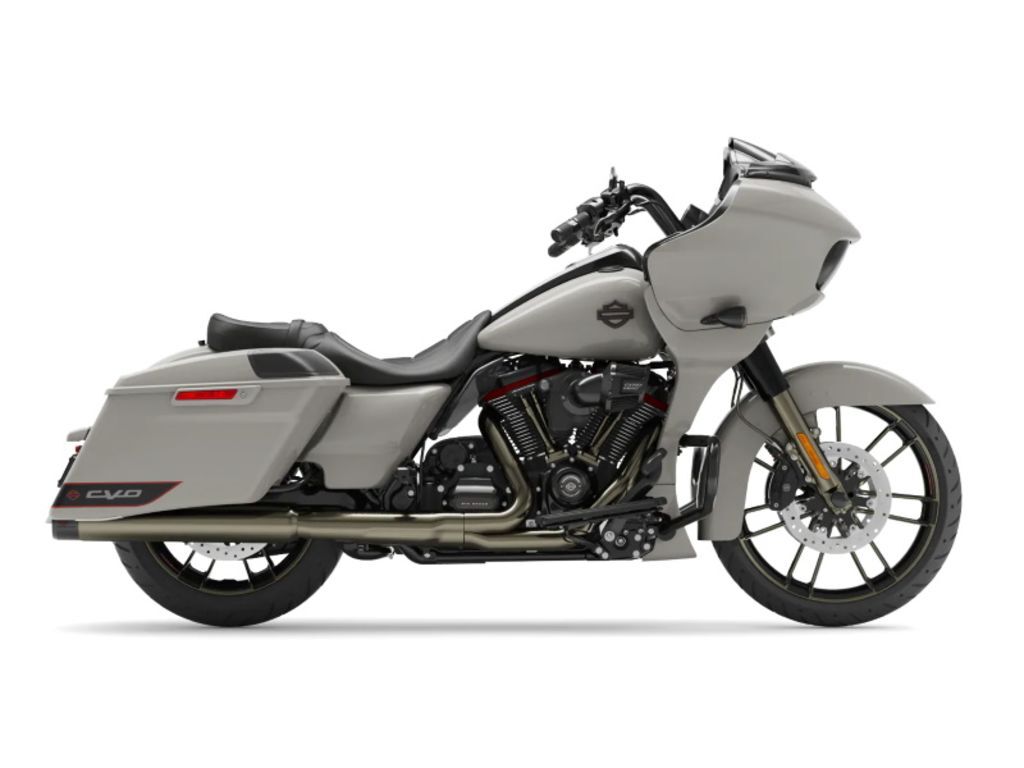 2020 Harley-Davidson® FLTRXSE - CVO Road Glide® CVO CUSTOM in Pacific Junction, IA