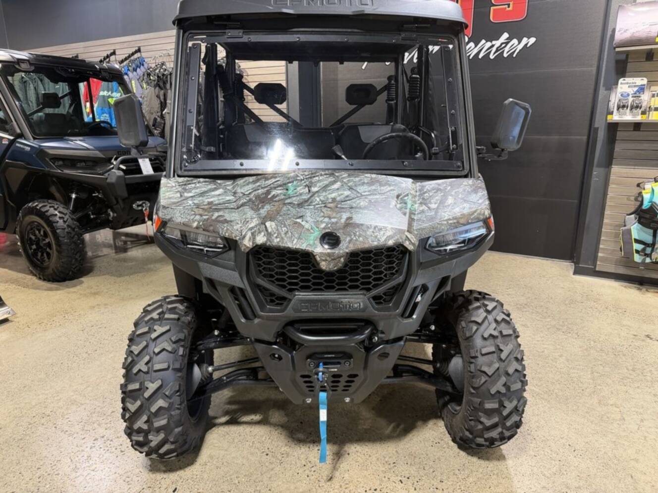 A photo of this 2025 CFMOTO UFORCE 800 XL HUNTING EDITION
