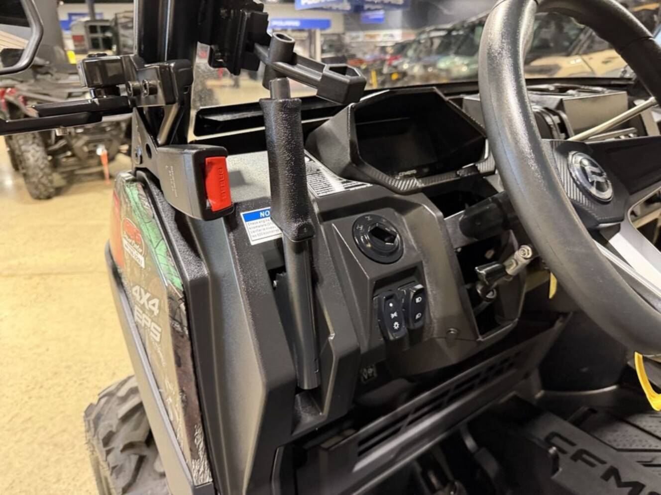 A photo of this 2025 CFMOTO UFORCE 800 XL HUNTING EDITION