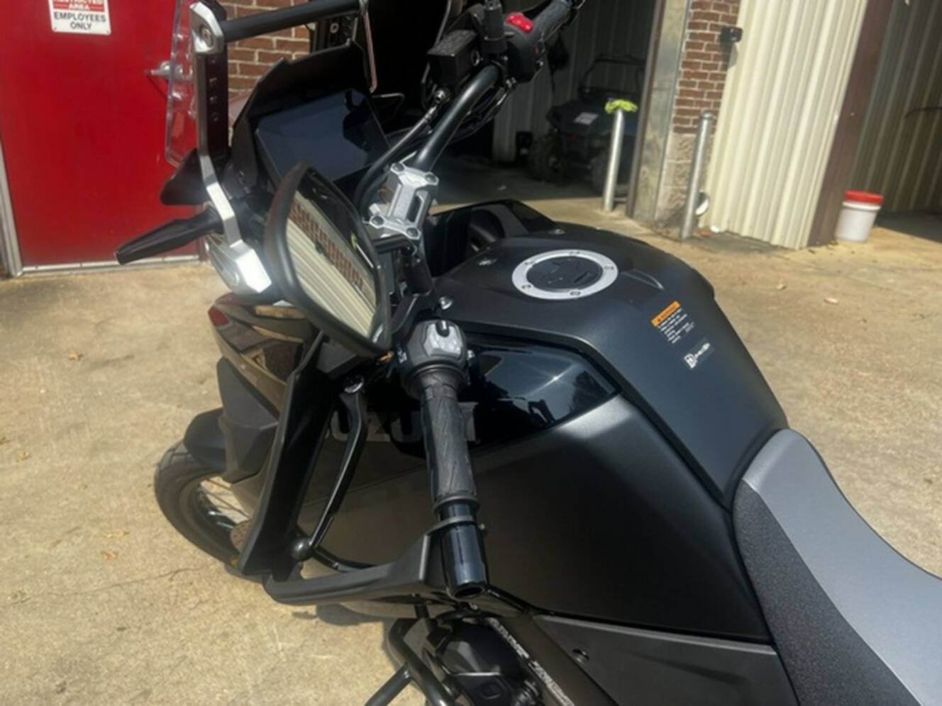 A photo of this 2024 Suzuki V-Strom 1050DE