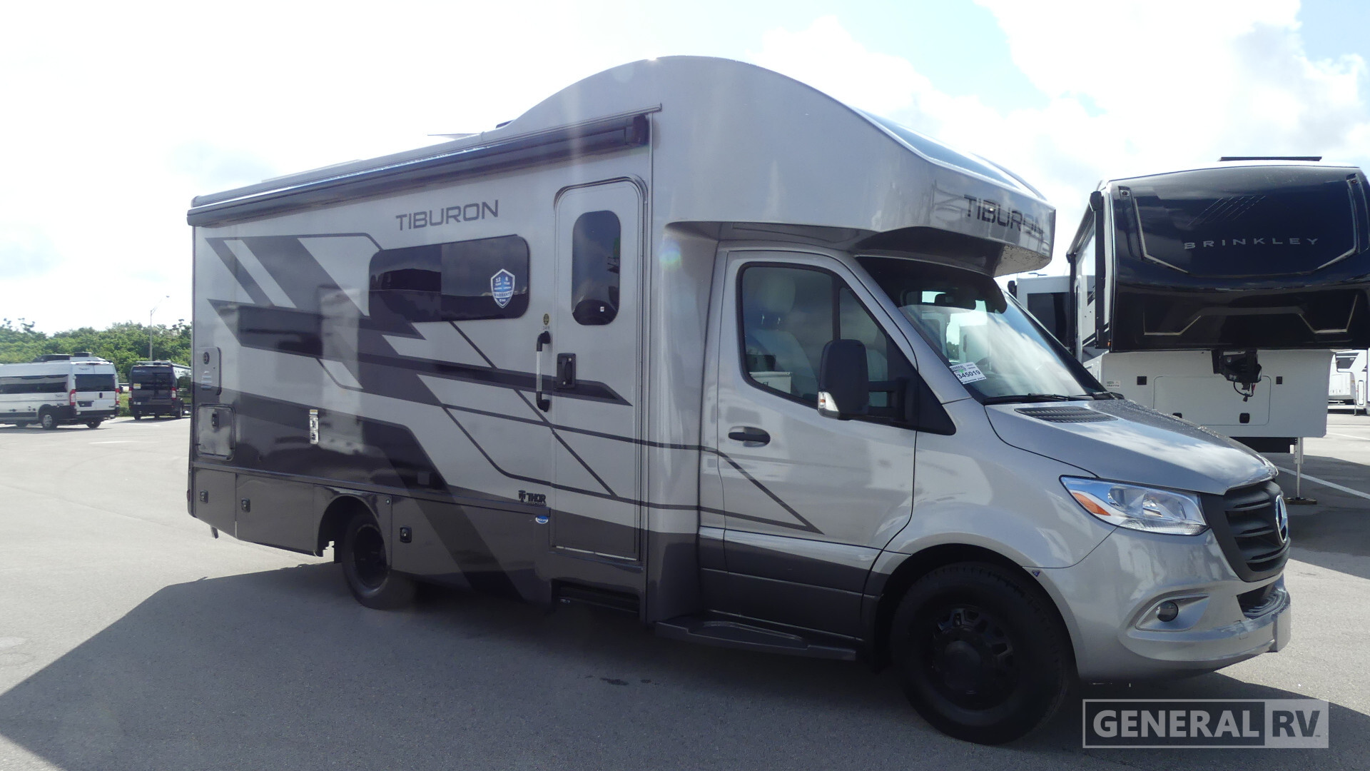 2027 Thor Motor Coach TIBURON 24FB in fort pierce FL