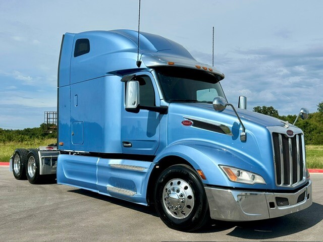 2023 PETERBILT 579 in Springdale, AR