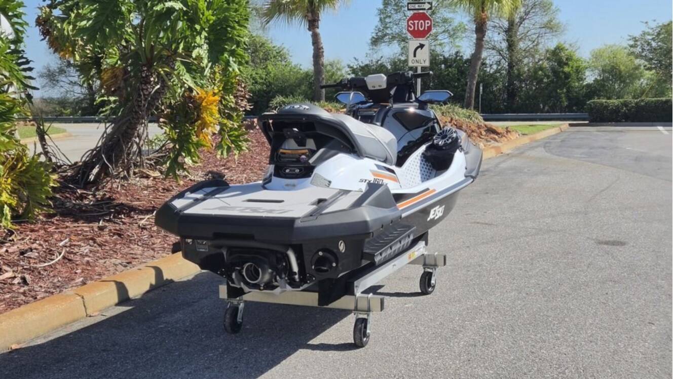 A photo of this 2026 Kawasaki Jet Ski® Ultra® 160 LX