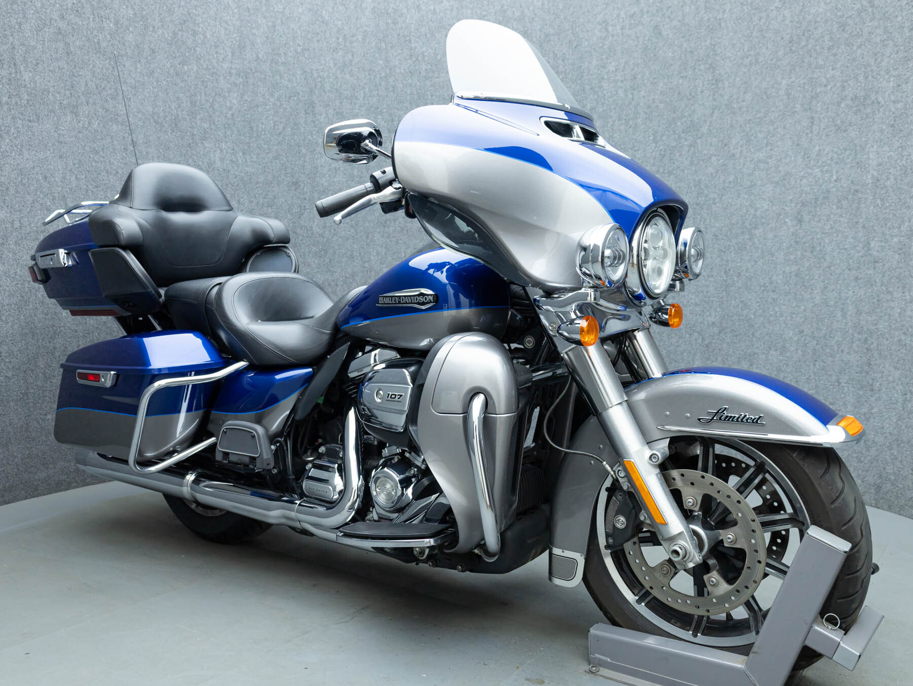 2017 Harley Davidson FLHTK ULTRA LIMITED W/ABS ULTRA LIMITED in Pembroke, NH